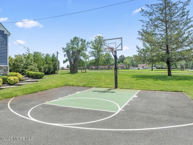 Building Photo - 553 Colts Neck Rd