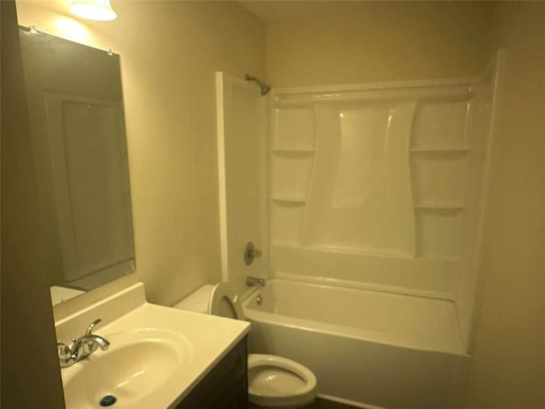 Building Photo - 3751 Monticello St