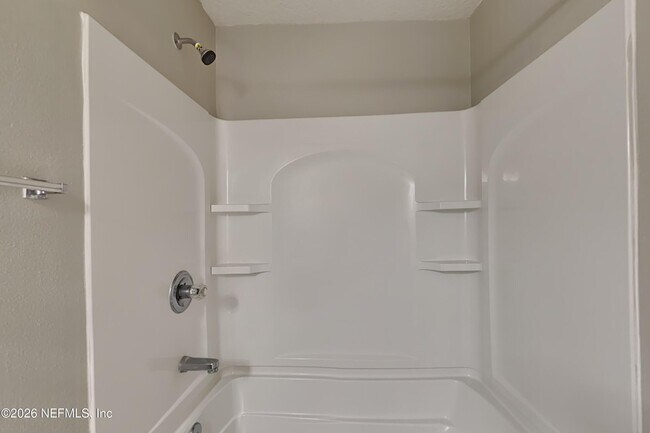 Building Photo - 137 Brays Island Ln