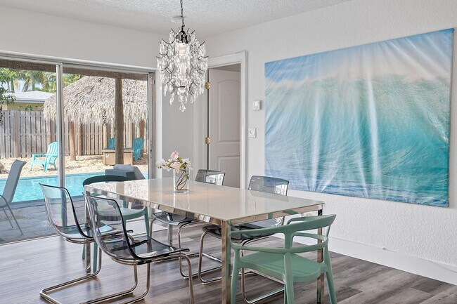 Building Photo - 3221 Spanish River Dr