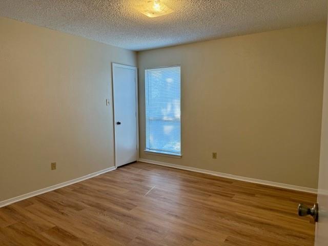 Building Photo - 2635 Sunlight Dr