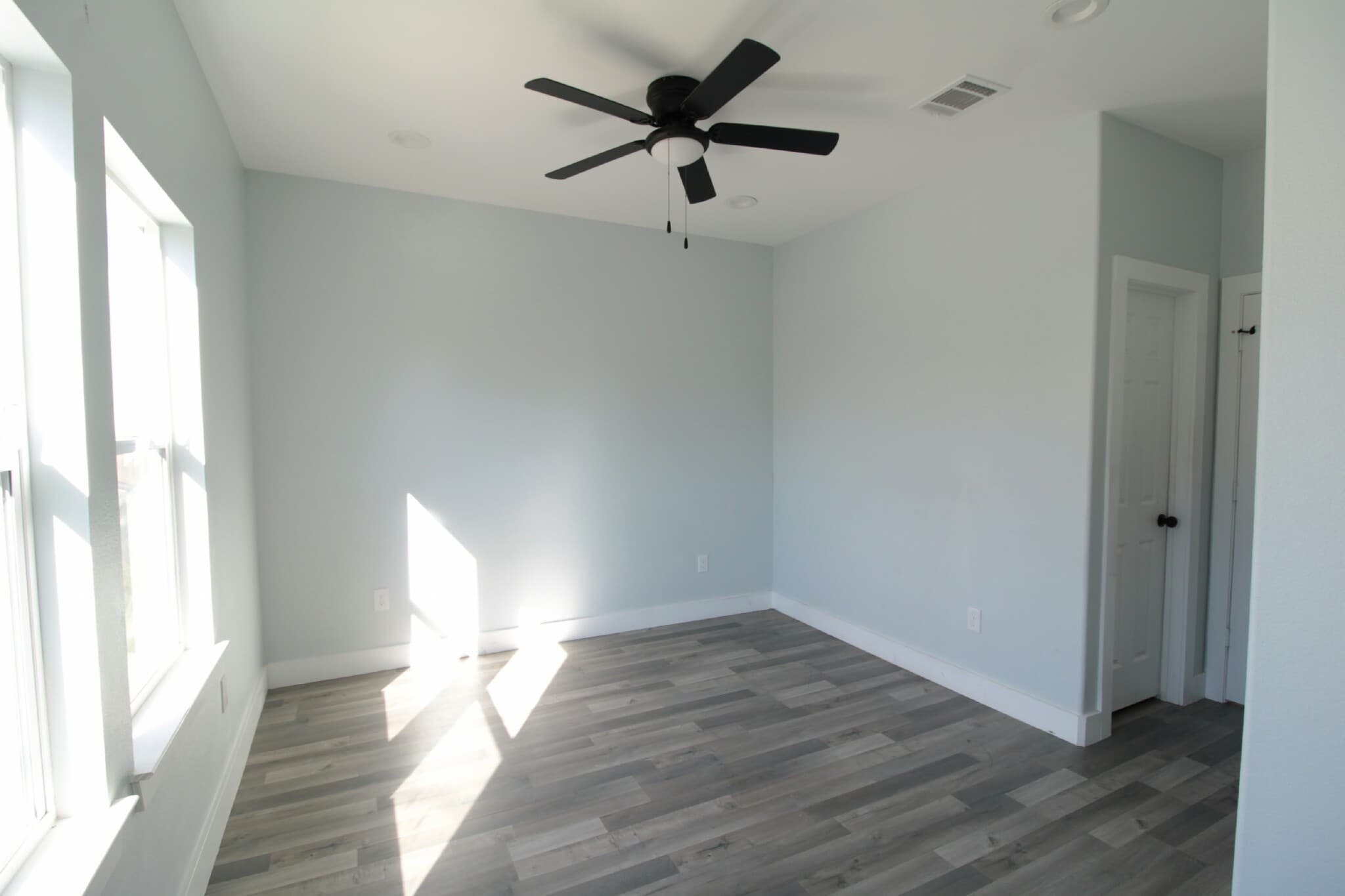 Building Photo - 7502 Sandle St