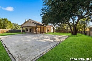 Building Photo - 1452 Lakeview Dr