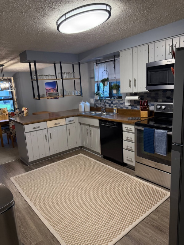 Building Photo - 8056 Pebble Creek Ct