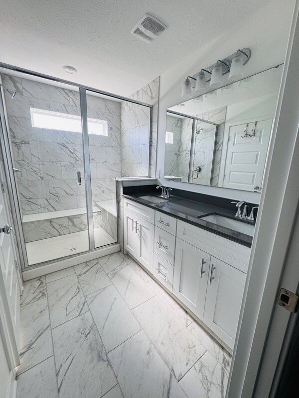 Building Photo - 13769 Gatsby Dr