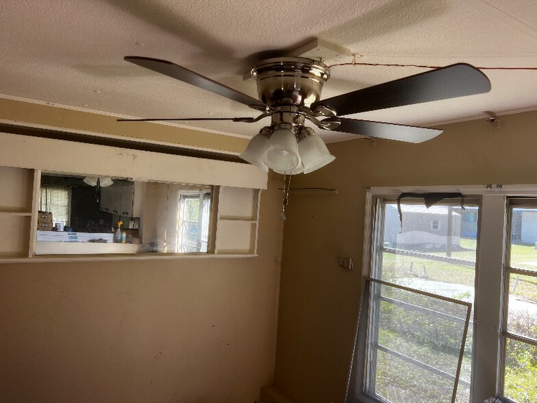 Building Photo - 38748 Calumet Ave