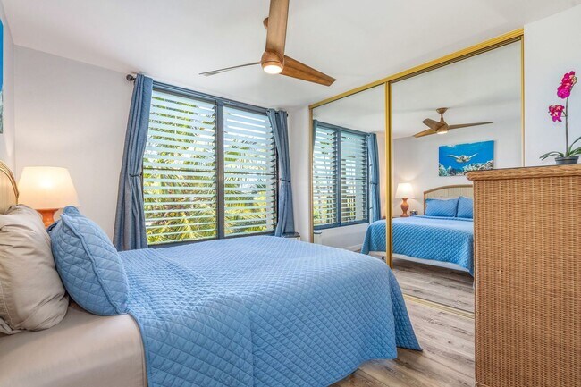 Building Photo - Ocean View 2/2 Fully Furnished + Newly Renovated Condo!
