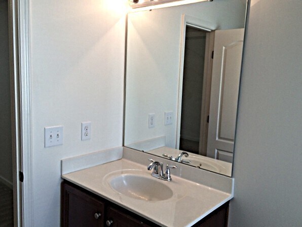 Building Photo - 4314 Tealeaf Dr