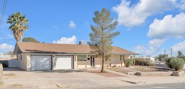 Building Photo - 9805 Sugarberry Dr