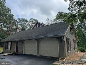 Building Photo - 1039 Elwood St