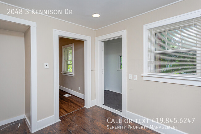 Building Photo - 2048 S Kennison Dr
