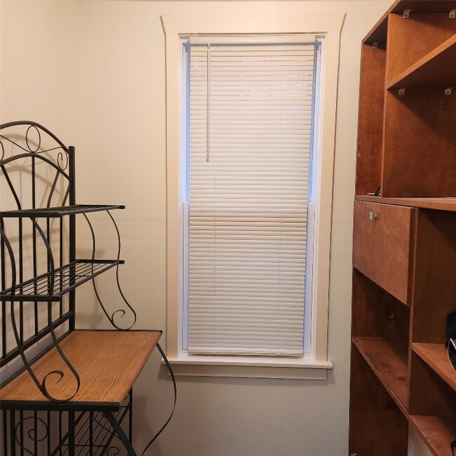 Building Photo - 40 Murray St