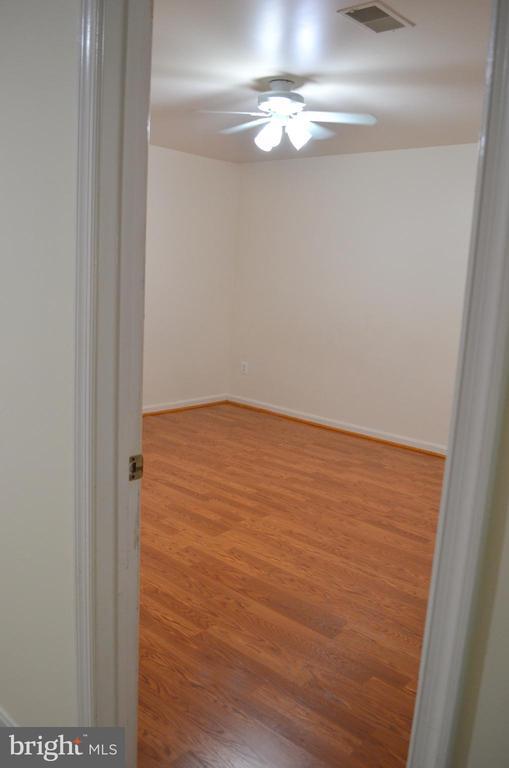 Building Photo - 43090 Sherbrooke Terrace