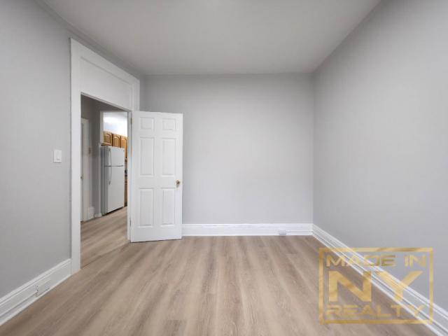 Building Photo - 1 bedroom in ASTORIA NY 11106