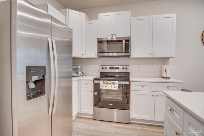 Building Photo - 5689 Stellarjay St