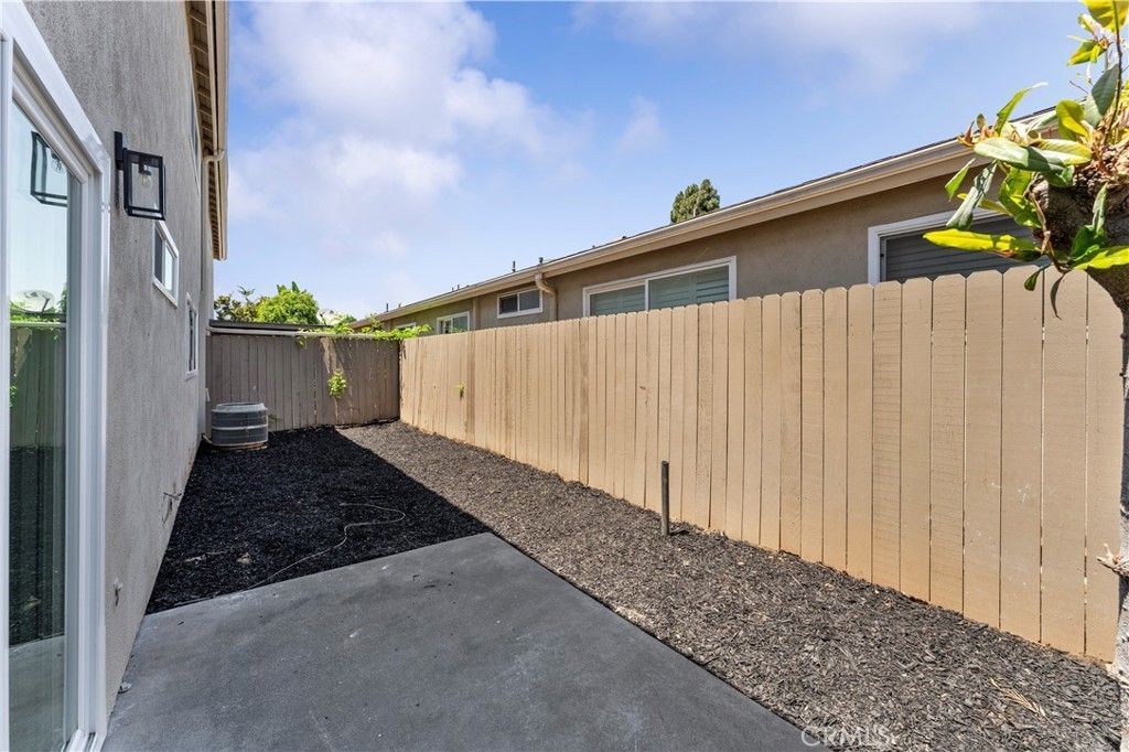 Building Photo - 12700 Newport Ave