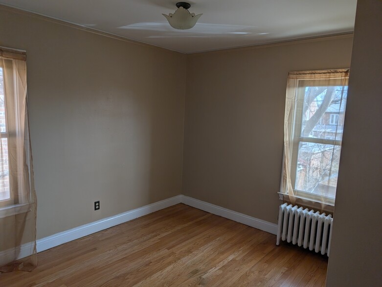 2 Bed rm - 18444 Woodingham Dr