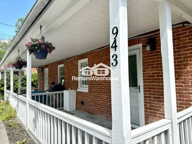Building Photo - 943 Oella Ave