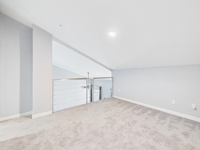 Building Photo - 7655 S Braeswood Blvd