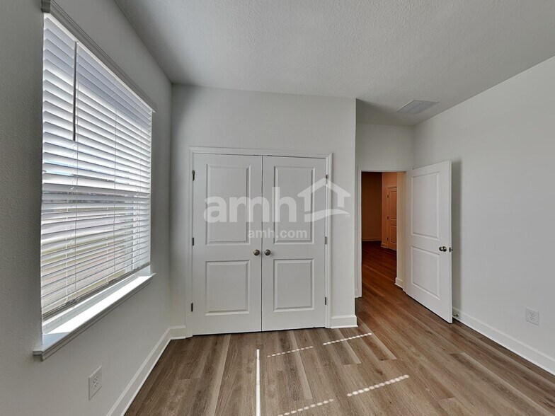 Building Photo - 3204 Carthage Ave