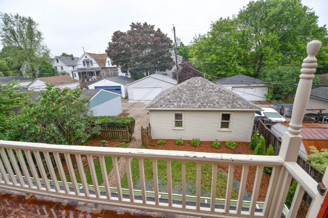 Building Photo - 3151 S Quincy Ave