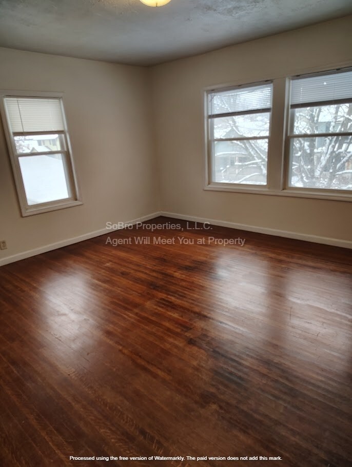 Building Photo - 4054 North Park Avenue