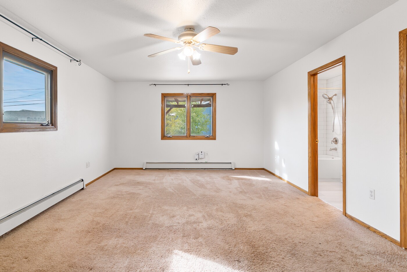 Building Photo - 175 N 10th Ave