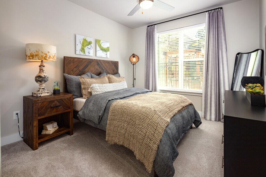 Building Photo - 915 Glenwood Apartments on the Beltline