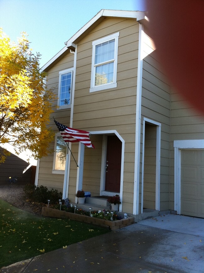 Building Photo - 5504 E 101st Pl