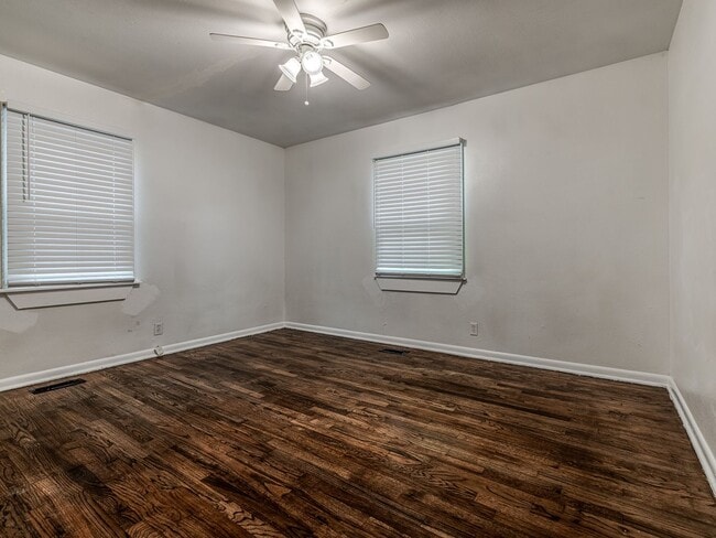 Building Photo - Home for rent close to Tinker AFB and I-240