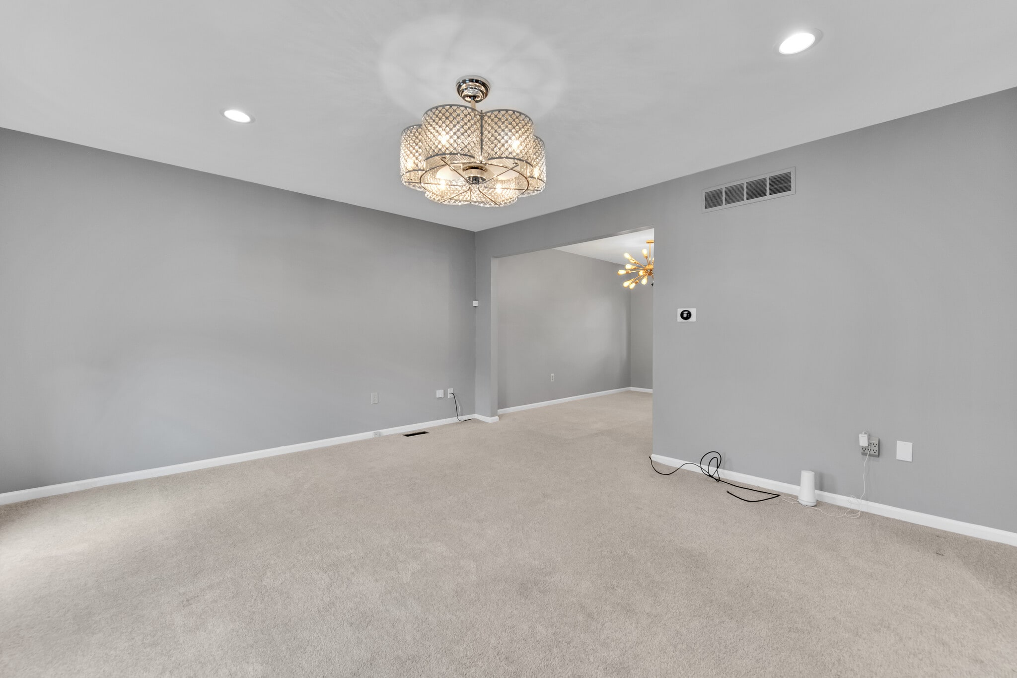 Building Photo - 34572 Bunker Hill Dr