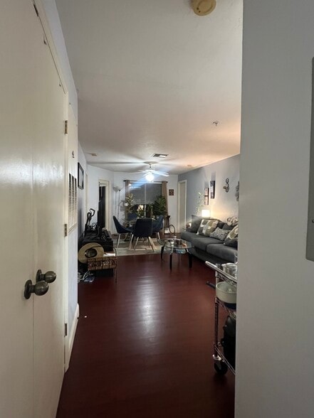 Building Photo - 4000 SW 23rd St