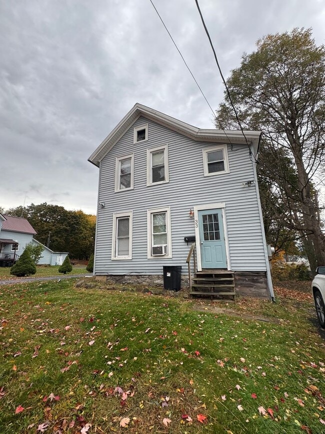 Building Photo - 33 Champion St