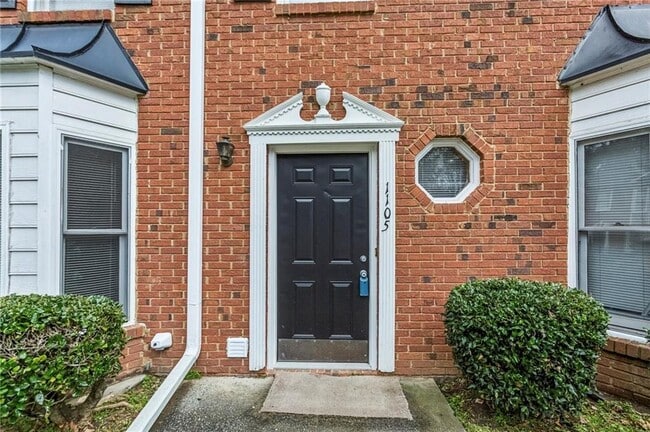 Building Photo - 1105 Booth Ct SW