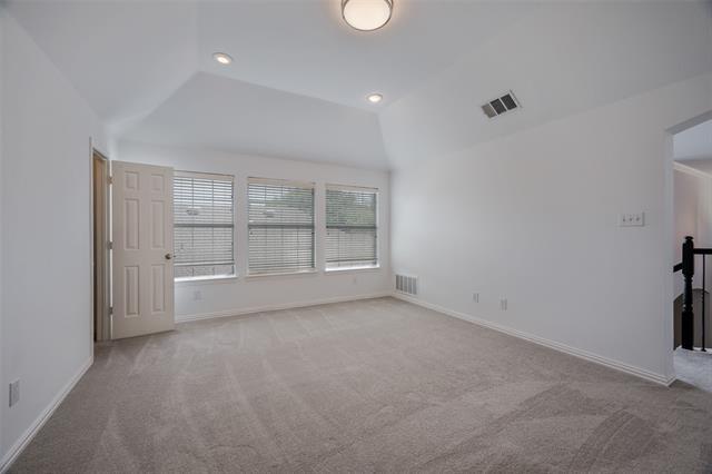 Building Photo - 1700 Van Landingham Dr