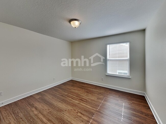 Building Photo - 1847 Silver Point