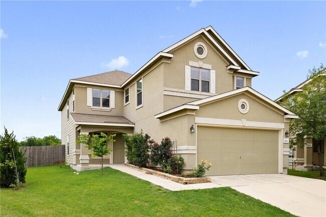 Primary Photo - Beautifully remodeled gourmet kitchen with...