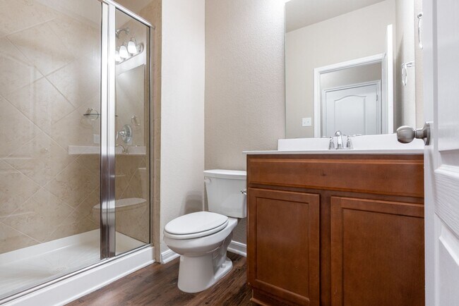 Building Photo - 4-Bedroom, 3-Bath Home in Belton ISD – Ove...