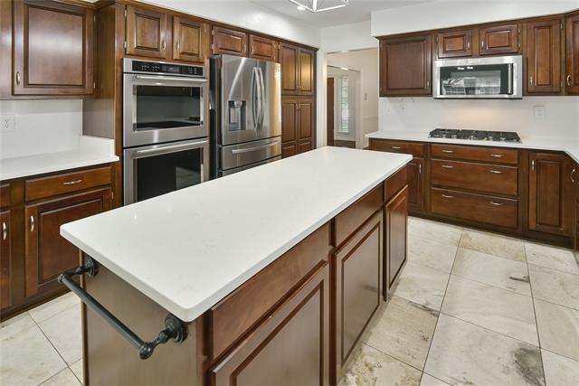 Building Photo - 18528 Vista Del Sol