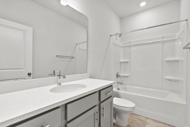 Building Photo - 1408 Blanche St