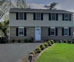 Building Photo - 9306 Kite St