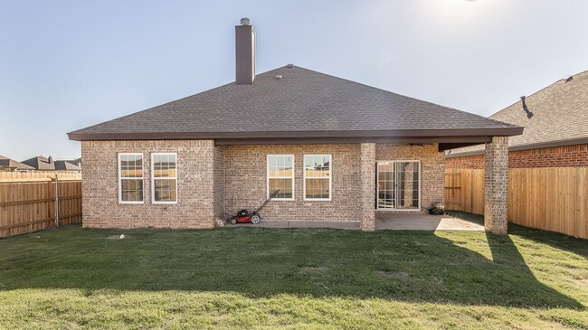 Building Photo - 3Bed/2Bath in Frenship ISD Available!