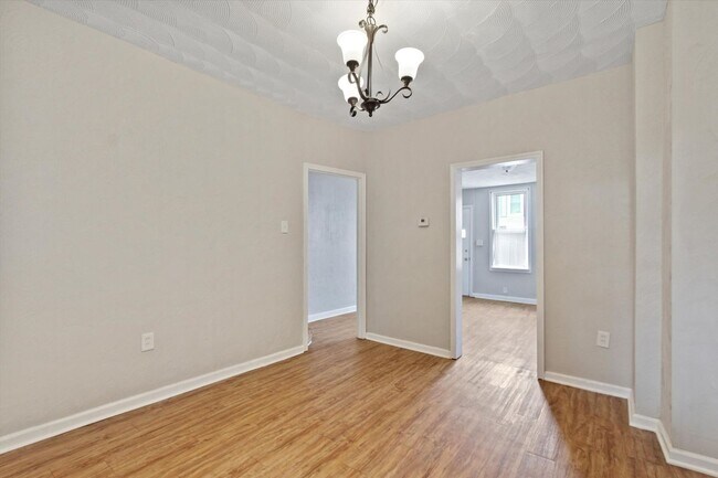 Building Photo - Coming Soon - Spacious 3 Bedroom, 1.5 Bath Home in North York - Central York School District.
