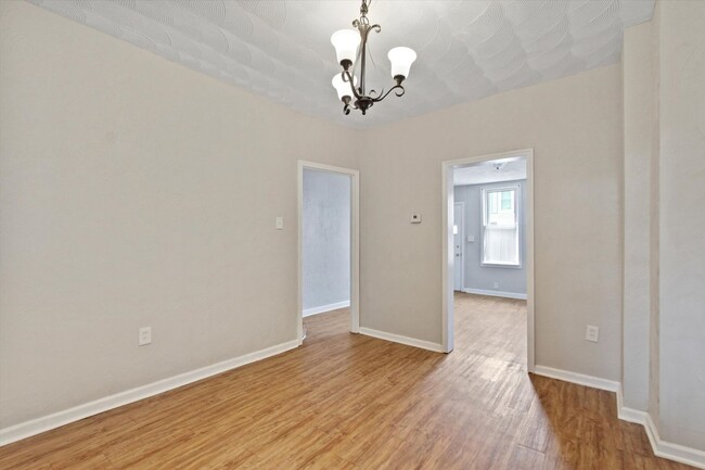 Building Photo - Coming Soon - Spacious 3 Bedroom, 1.5 Bath...