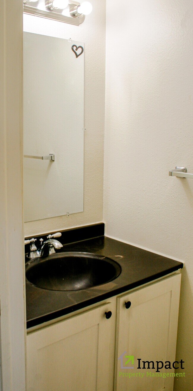 Building Photo - 615 Co Rd 45