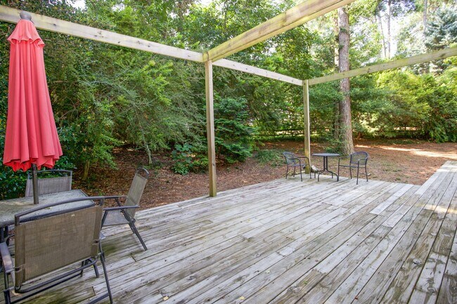 Building Photo - "3-Bedroom Home on Fox Hunt Lane in Southern Pines – Cozy Living Awaits!"
