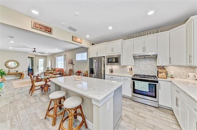 Building Photo - 17002 Hampton Falls Terrace