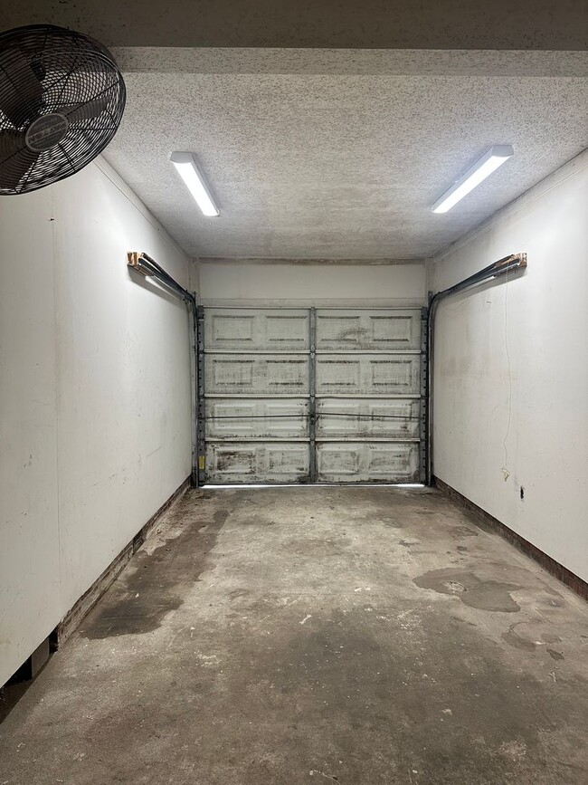 Building Photo - RENTAL HOME 3BD/1.5BTH
