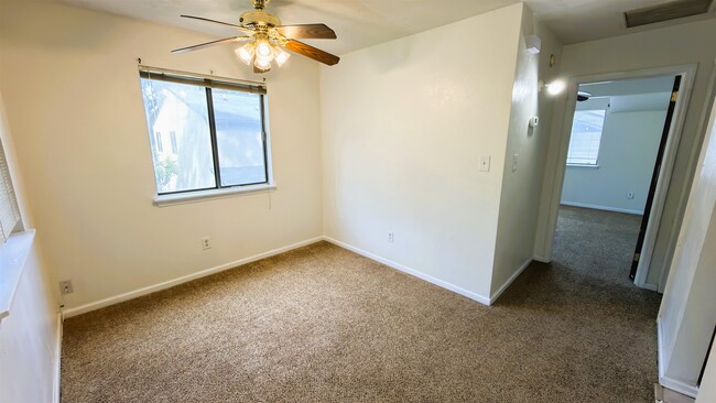 Building Photo - 1315 Airport Dr