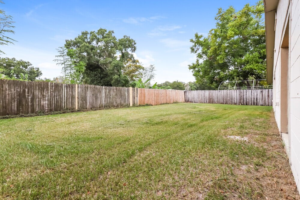 Building Photo - 3511 Breezewood Dr